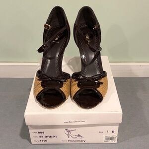 Bakers Two-Tone Woven Peep-Toe Heels in Brown and Tan 9 style 1116 (Rosemary)